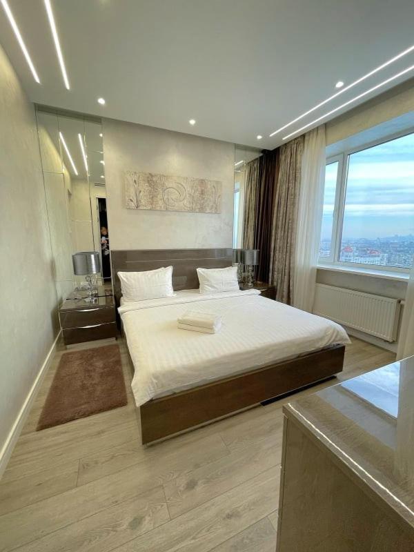 Vip Apartment 120M2 With Panoramic Windows, 22 Floor. Obolon Kiev Exterior foto